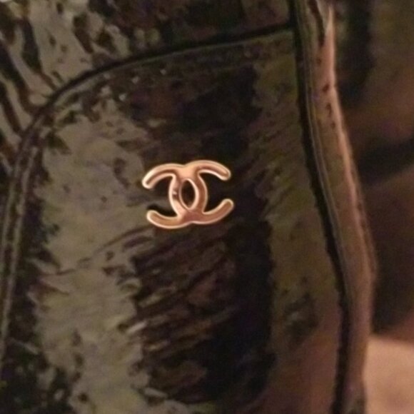 CHANEL BLACK PATENT LEATHER WRAP LACE UP LOAFERS - Picture 2 of 4